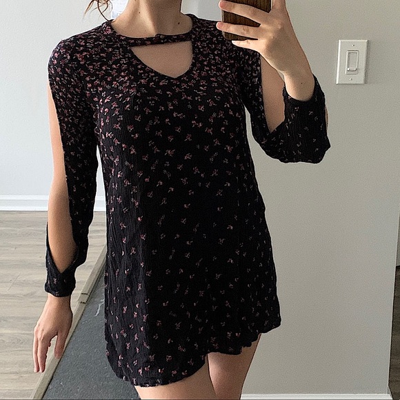 Xhilaration Womans Floral Tent Dress. Size Medium - Picture 1 of 14